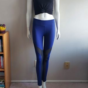 Fabletics | Mesh Insert Leggings